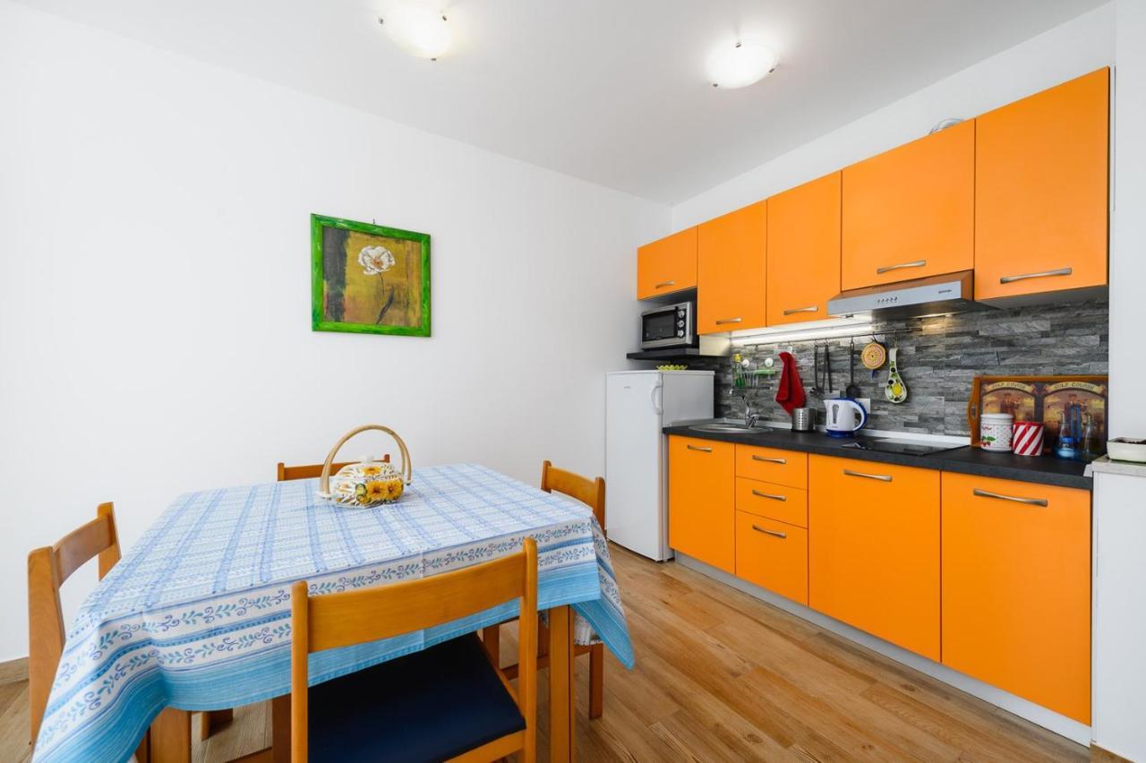 Andrea House With Apartments Umag Dış mekan fotoğraf