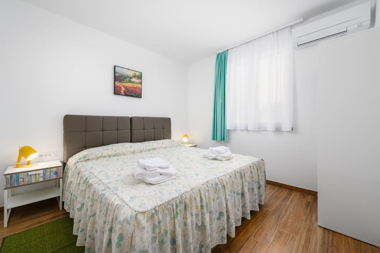 Andrea House With Apartments Umag Dış mekan fotoğraf