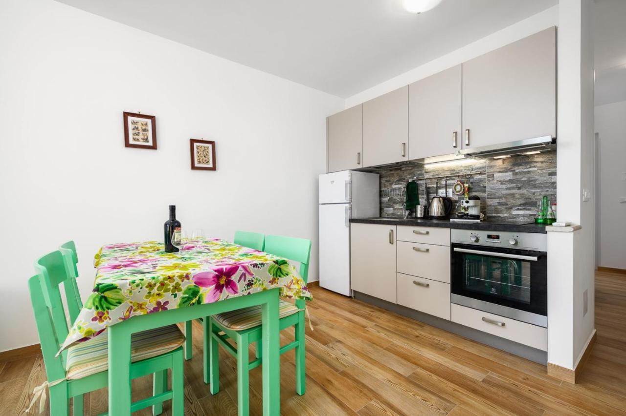 Andrea House With Apartments Umag Dış mekan fotoğraf